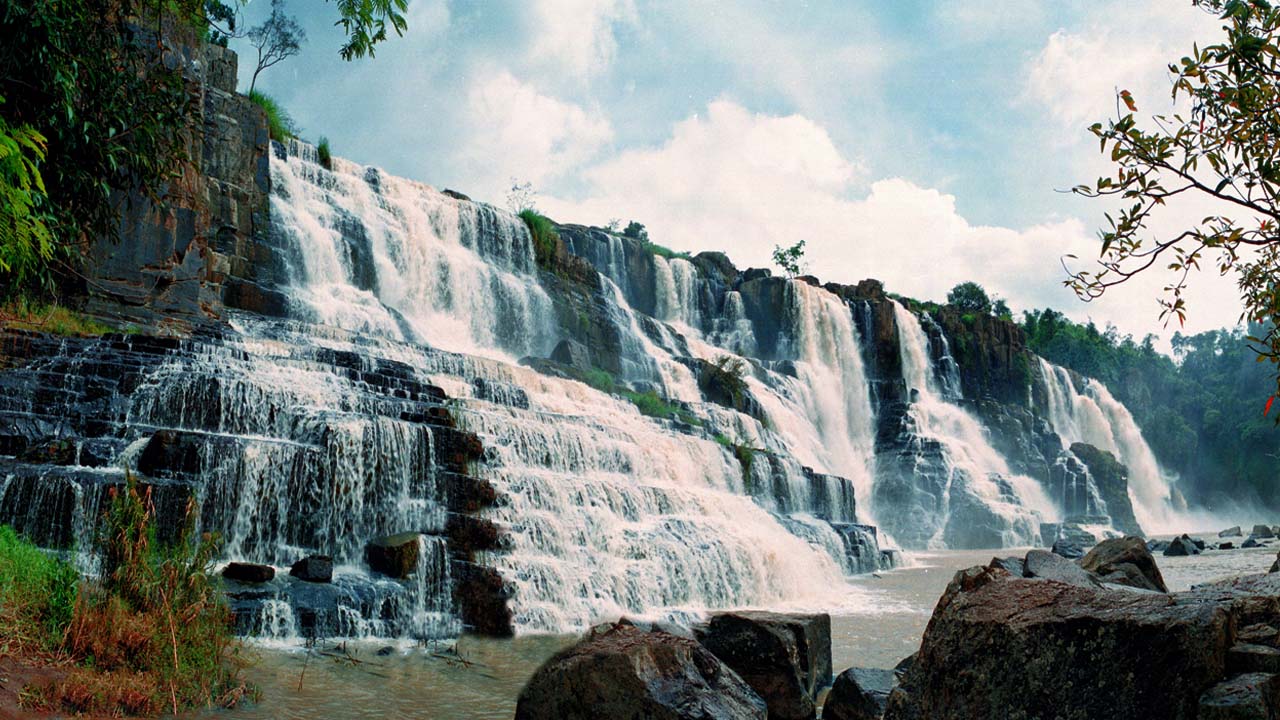 Khám phá 9 thác nước đẹp nhất Việt Nam