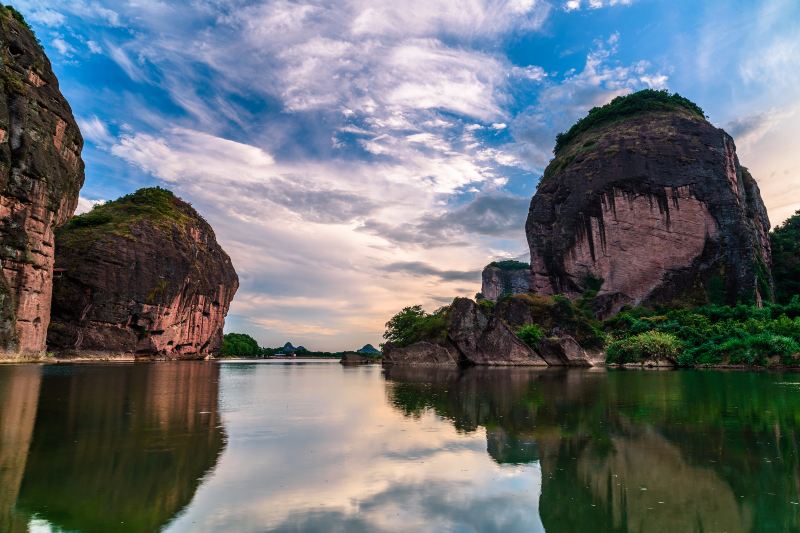Núi Long Hổ