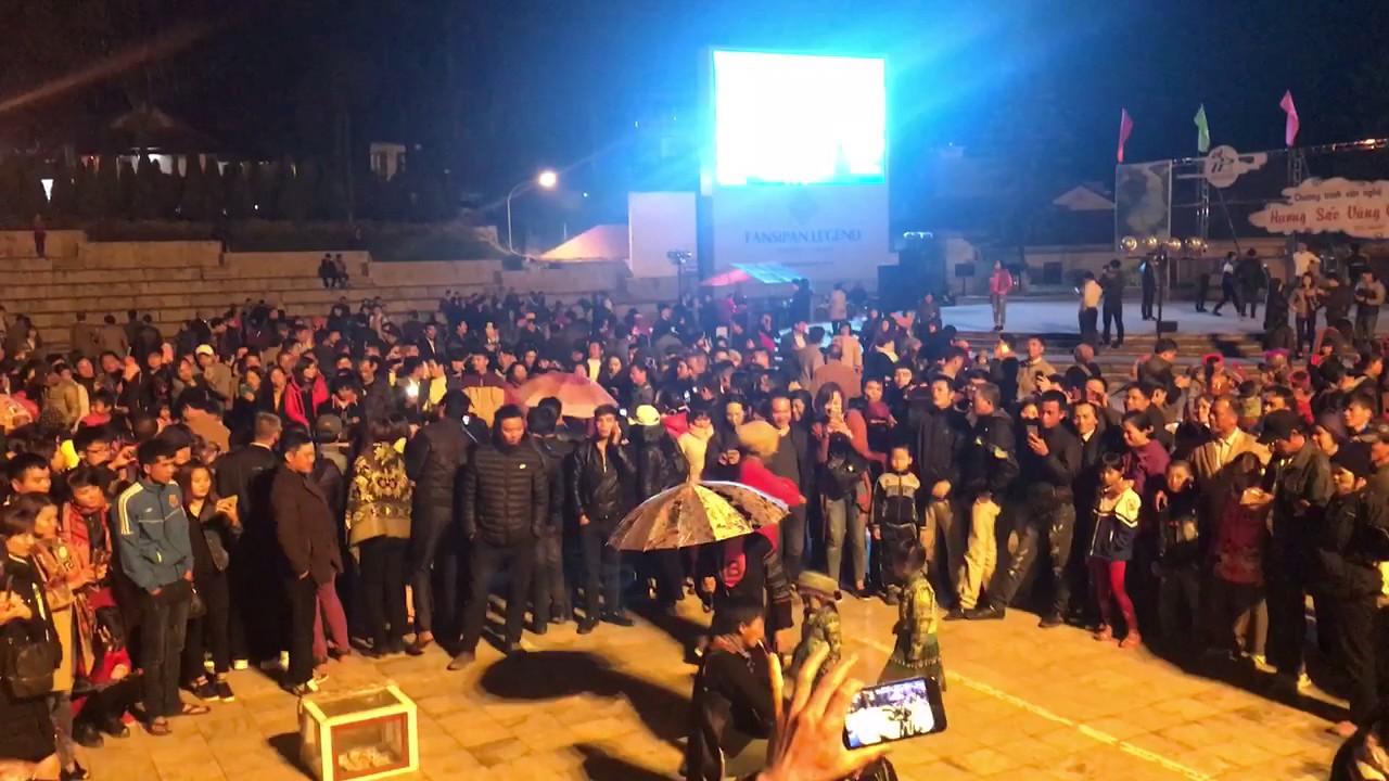 Chợ Sapa