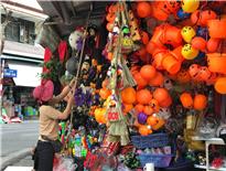 Rực rỡ mùa Halloween tại Phố Hàng Mã cập nhật 2020