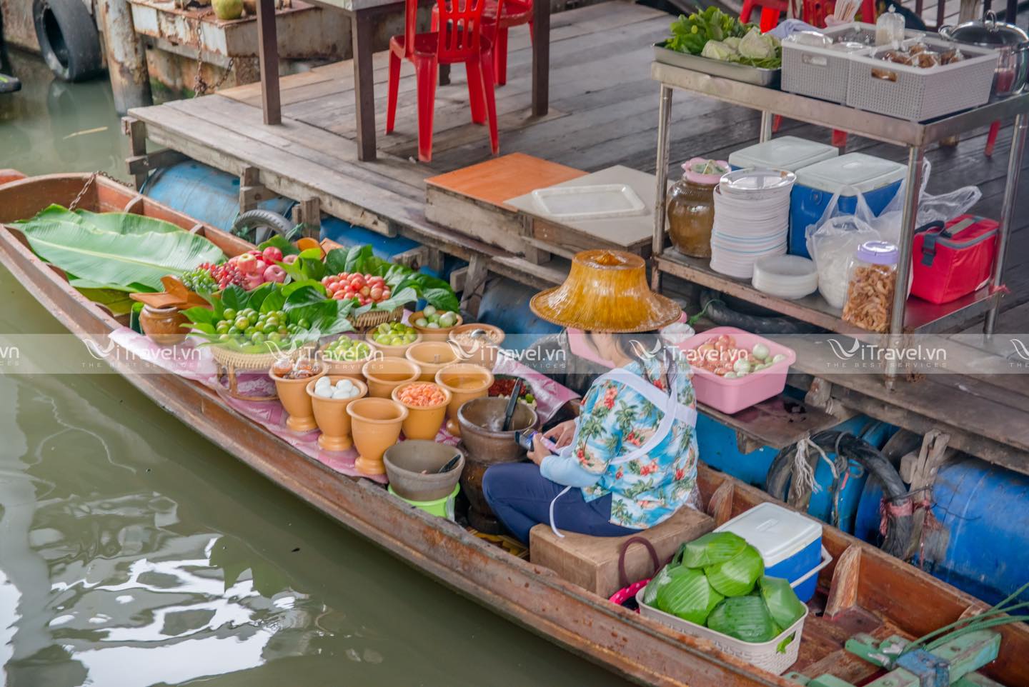 Chợ nổi 4 Miền (Four Regions Floating Market)