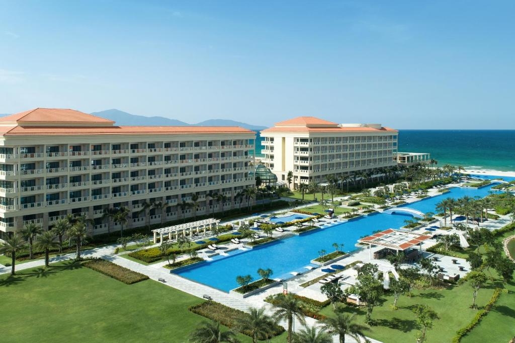 Sheraton Grand Danang Resort & Convention Center