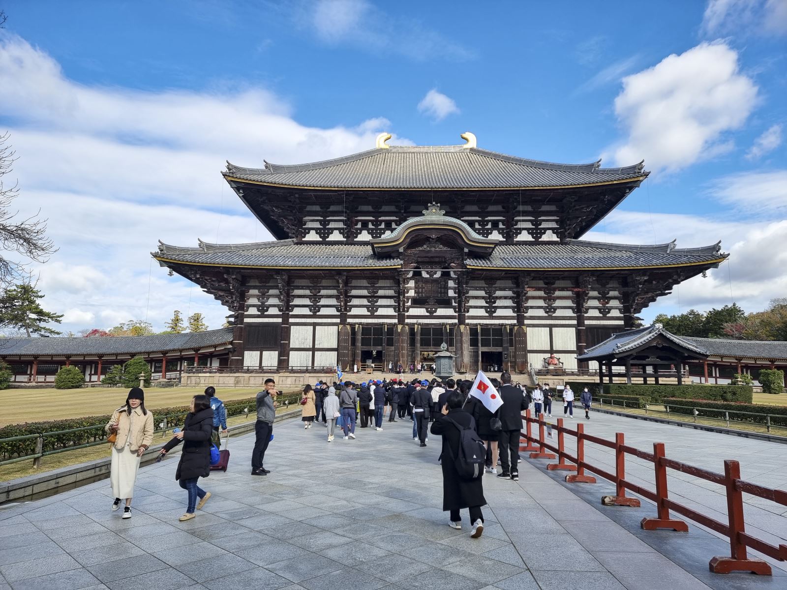 Thăm quan Chùa Todaiji (Đông Đại Tự) thành phố Nara, Nhật Bản