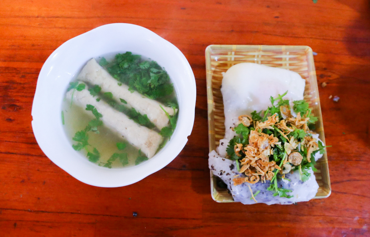 Bánh cuốn nóng