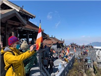 Hơn 150.000 khách du lịch đổ dồn về Hà Giang, Sapa, Mộc Châu trong dịp tết Nhâm Dần