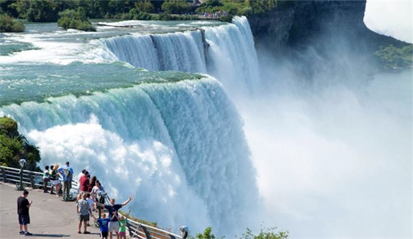 TOÀN CẢNH ĐÔNG – TÂY CANADA