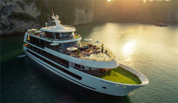 DU THUYỀN STELLA OF THE SEA CRUISE