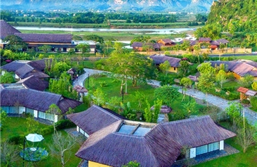 Serena Kim Bôi Hòa Bình