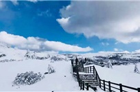 Cơn Sốt "Săn Tuyết" Ngay Sát Vách Việt Nam: Núi Kiệu Tử Côn Minh Đẹp Tựa Trời Âu