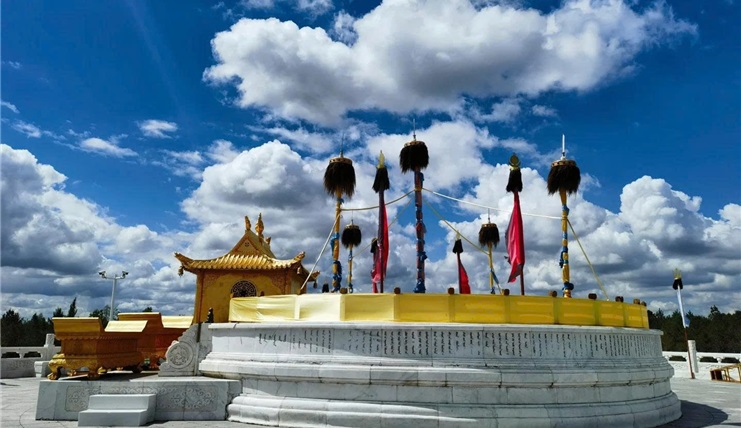 Tour Nội Mông 6N5Đ: Hà Nội - Ordos - Thảo nguyên Ordos - Sa mạc Vọng Âm - Thành Cát Tư Hãn 6N5Đ