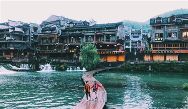 Hà Nội – Trương Gia Giới – Phượng Hoàng Cổ Trấn – Hà Nội