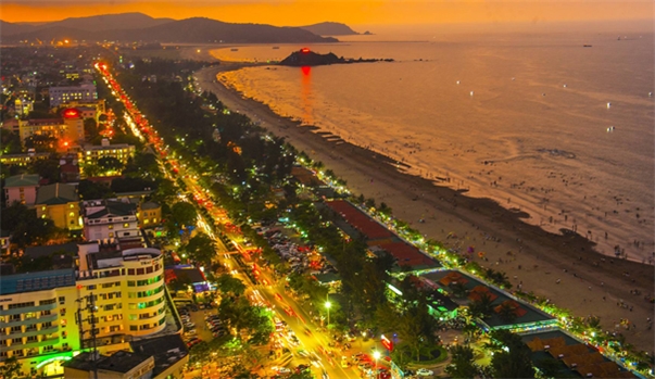 BIỂN CỬA LÒ - QUÊ BÁC LÀNG SEN