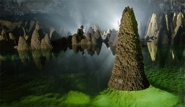 VIẾNG MỘ ĐẠI TƯỚNG - ĐỘNG PHONG NHA - SUỐI NƯỚC MOỌC
