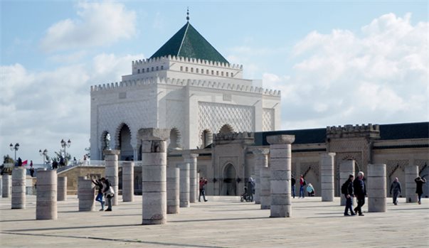 KHÁM PHÁ MA RỐC