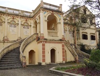 Dinh Hoàng A Tưởng (Lâu Đài Hoàng Yến Chao)